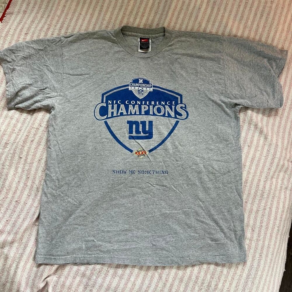 Nike Men's Grey T-shirt